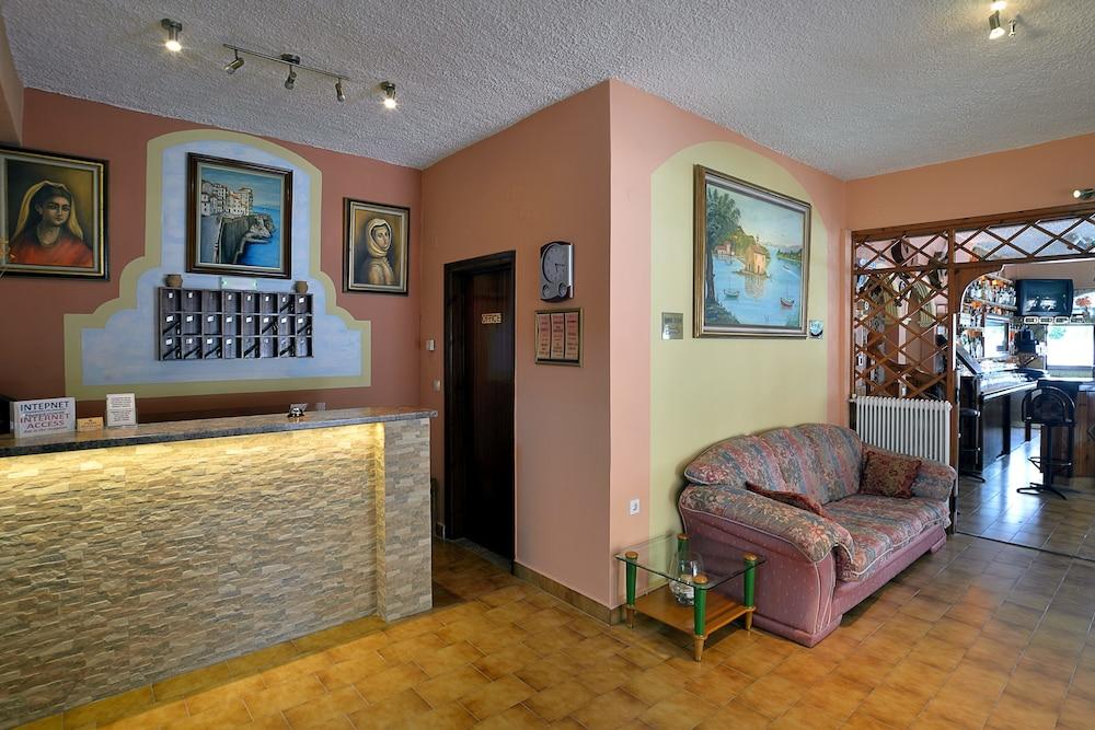 Maltezos Hotel Gouvia Exterior photo